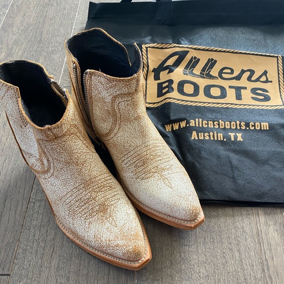 Ariat from Allens Boots Western ankle boots 8 - Picture 7 of 10